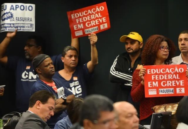 Greve em universidades federais | José Cruz/Agência Brasil