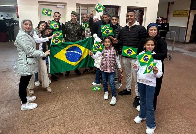 Grupo de brasileiros que conseguiu deixar Gaza | Divulgação