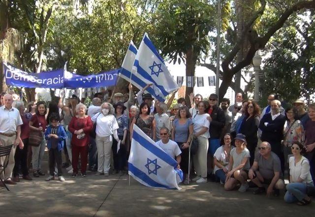 Grupo de judeus se reúne em ato na capital paulista contra reforma judicial em Israel