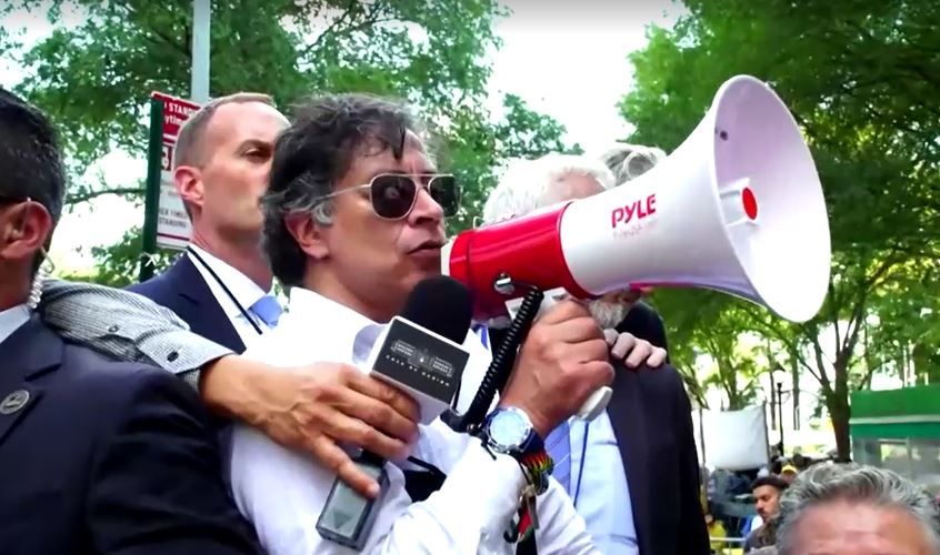Gustavo Petro, presidente da Colômbia, participa de protesto pró-Palestina em Nova York e tem visto revogado