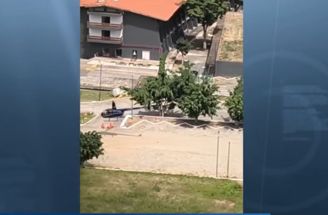 Helicóptero cai com quatro pessoas a bordo no interior de Paraíba Helicóptero cai com quatro pessoas a bordo no interior de Paraíba