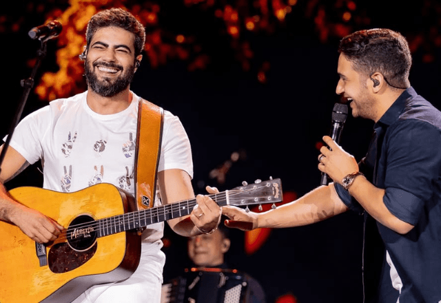 Henrique e Juliano dizem que “todos estão bem” após queda de helicóptero no Tocantins Henrique e Juliano dizem que “todos estão bem” após queda de helicóptero no Tocantins