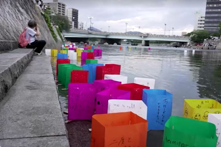 Hiroshima presta tributo às vítimas do ataque nuclear