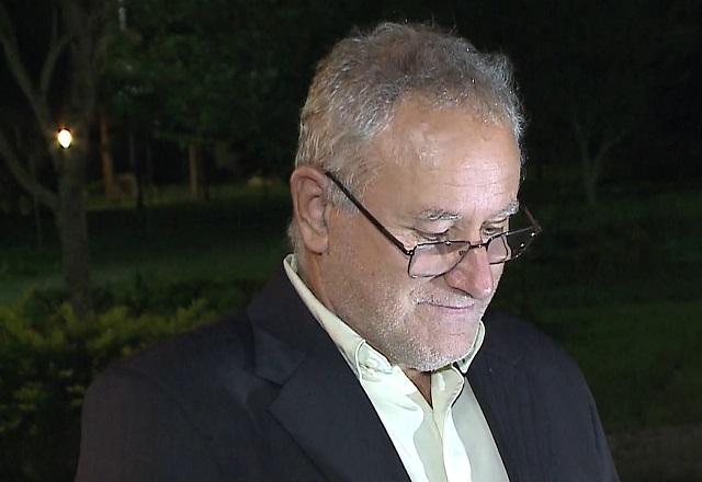 Homem que ateou fogo em casa com mulher e filhos é absolvido