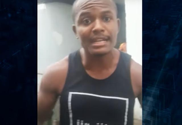 Homem negro de regata
