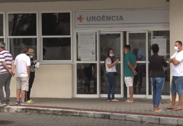 Corpos de vítimas de ataque a escolas em Aracruz são velados