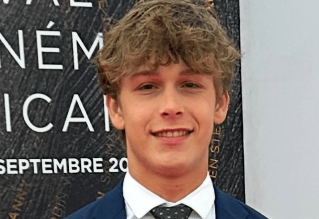 Morre Hudson Meek, ator de "Baby Driver", aos 16 anos