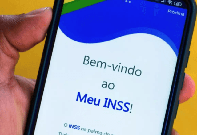 A calculadora do INSS está disponível no aplicativo 'Meu INSS' e no Gov.BR | Reprodução