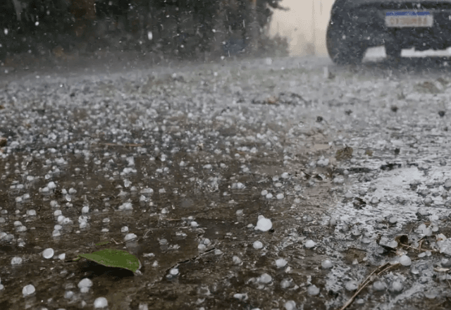 Chuva de granizo atinge cidades do Rio Grande do Sul