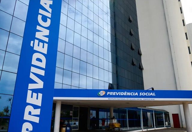 INSS pagamento benefícios mortos