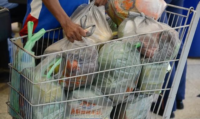 Imagem da notícia: IPCA-15: prévia da inflação desacelera e fecha maio em 0,62% Imagem da notícia: IPCA-15: prévia da inflação desacelera e fecha maio em 0,62%