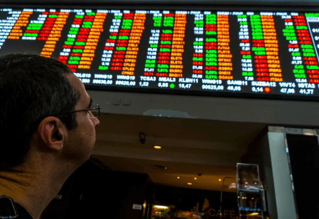 Ibovespa fecha em queda de 1,52% e apaga metade dos ganhos no ano Ibovespa fecha em queda de 1,52% e apaga metade dos ganhos no ano