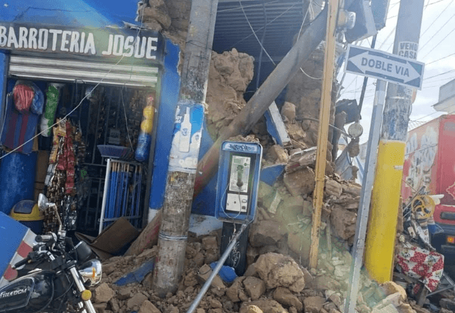 Loja após terremoto na Guatemala | Foto: reprodução/X