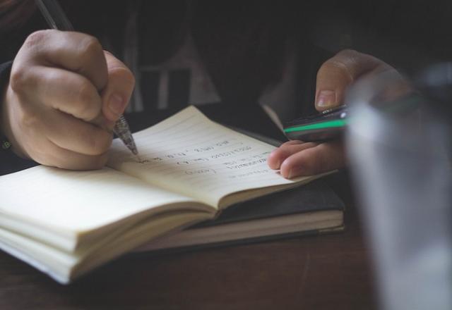 Receita Federal publica edital de concurso para salário de R$ 21 mil Receita Federal publica edital de concurso para salário de R$ 21 mil