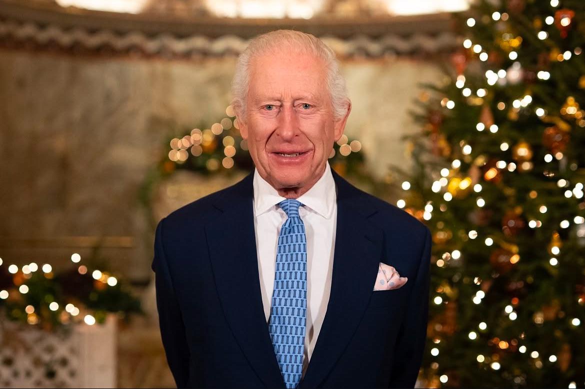 Rei Charles III agradece aos médicos por cuidados em seu discurso de Natal