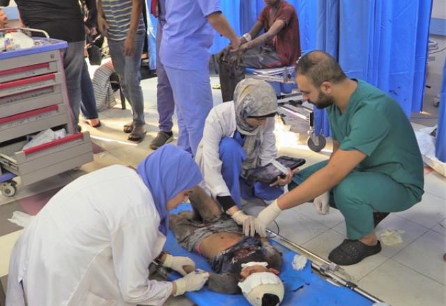 Imagens de hospitais superlotados na Faixa de Gaza