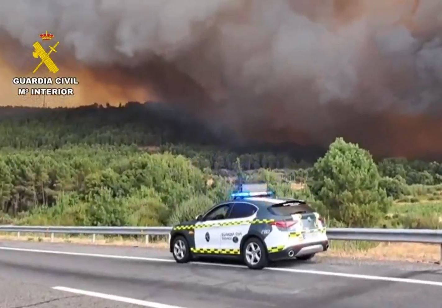 Imagens mostram incêndio atingindo região da Espanha