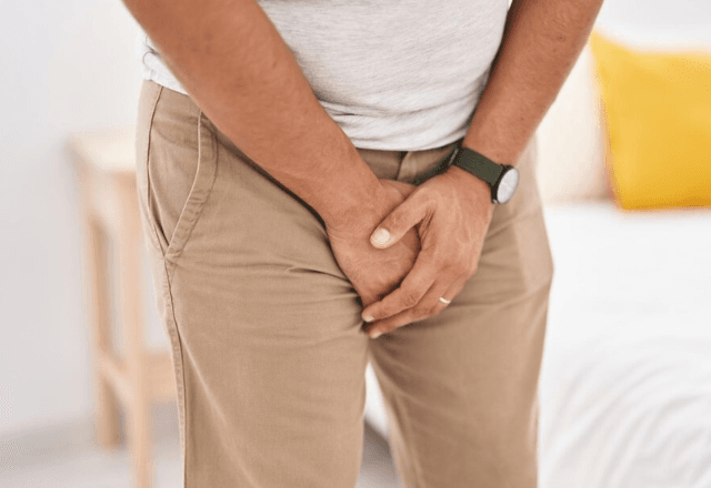 Incontinência urinária pode trazer complicações se não tratada; entenda | Freepik