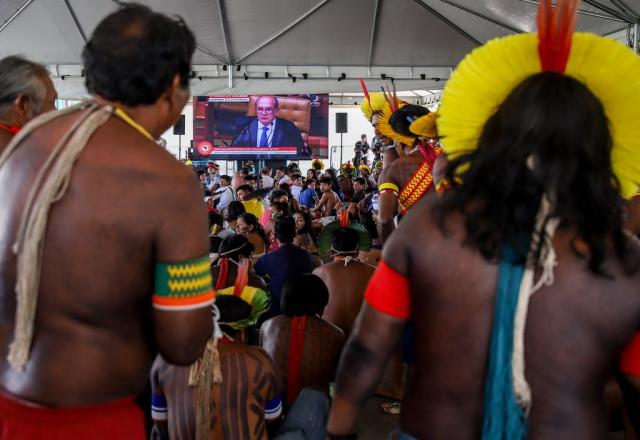 Indígenas acompanham votação do marco temporal