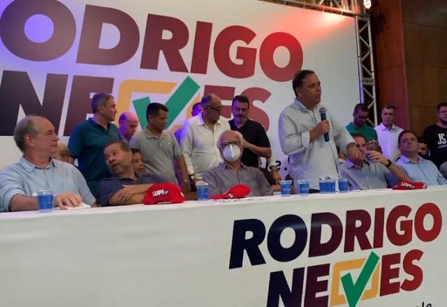 Rodrigo Neves discursa em evento de lançamento de sua pré-candidatura a governador do Rio de Janeiro (Reprodução/Instagram)