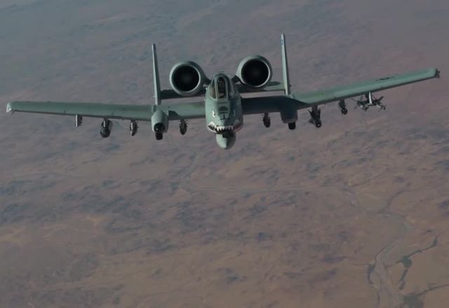 Irã afirma ter atingido mais uma aeronave dos EUA próximo ao Estreito de Ormuz | Reprodução/Reuters