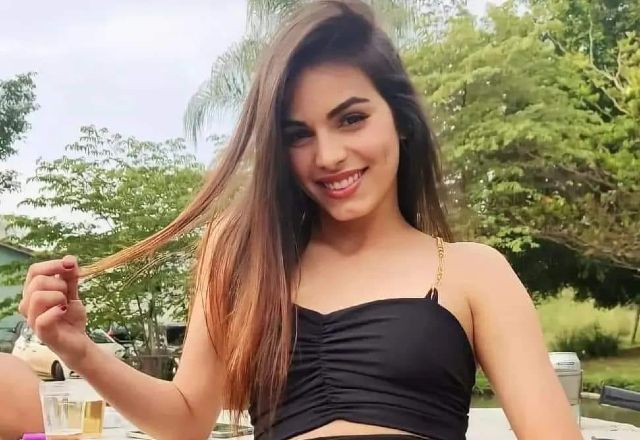 O crime foi cometido por uma mulher a mando do ex-namorado da jovem - Redes Sociais / Reprodução