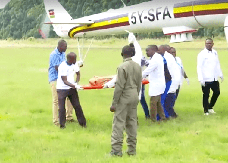 Equipe médica retirou feridos com ajuda de um helicóptero | Reuters