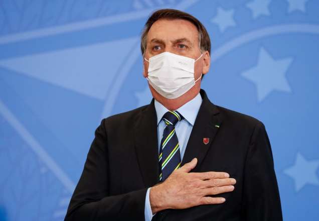Jair Bolsonaro testa positivo para o coronavírus Jair Bolsonaro testa positivo para o coronavírus