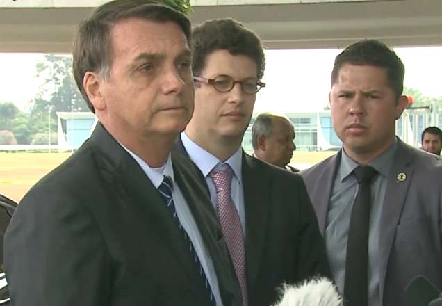 Jair Bolsonaro aconselha apoiador a esquecer o PSL Jair Bolsonaro aconselha apoiador a esquecer o PSL