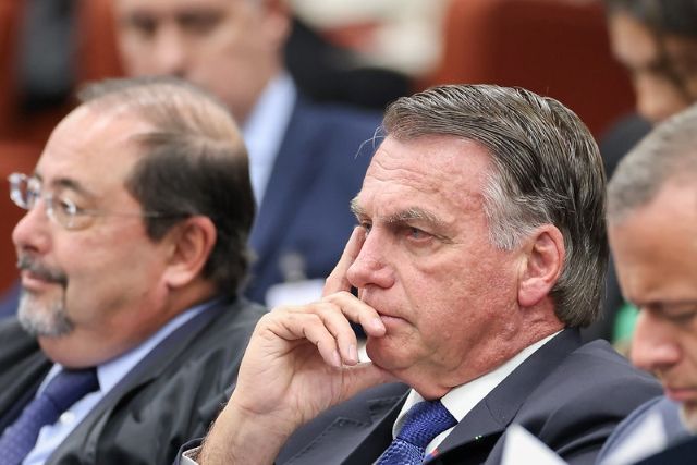 Bolsonaro deve voltar ao STF para acompanhar decisão que pode torná-lo réu por trama golpista