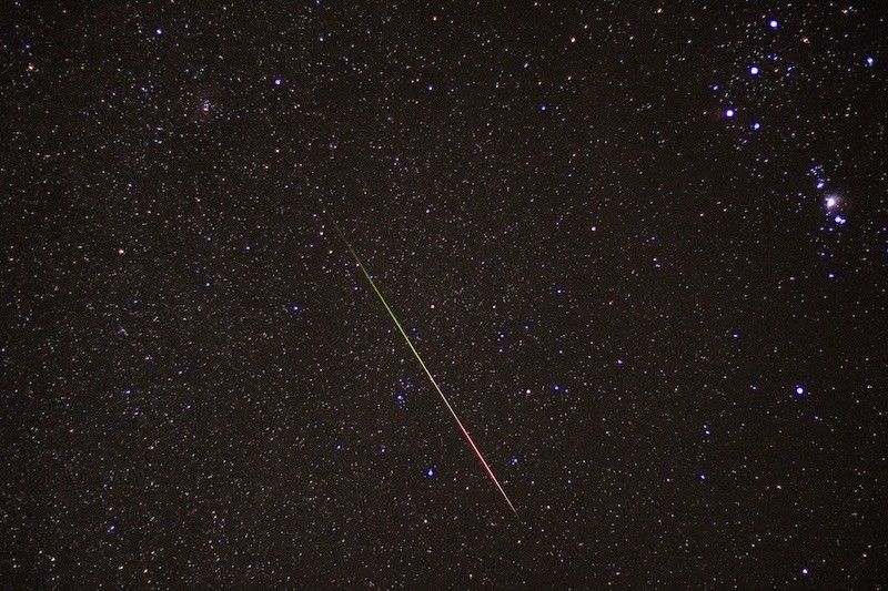 James McCue (Novo México) capturou este meteoro das Orionídeas em 22 de outubro de 2023