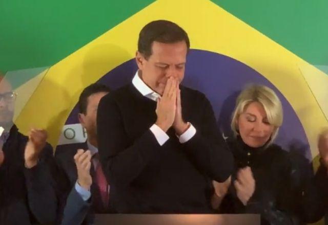 João Doria se emocionou ao anunciar que está fora da disputa presidencial