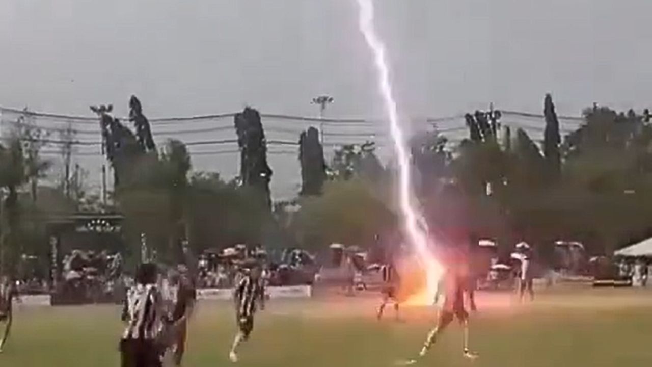 Video Jogador Morre Apos Ser Atingido Por Raio Durante Jogo