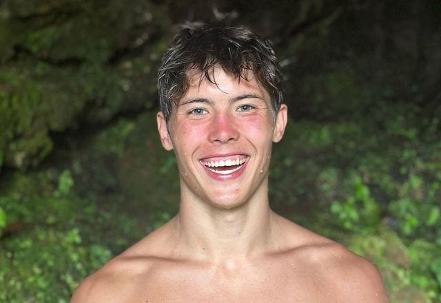 Jovem sorrindo