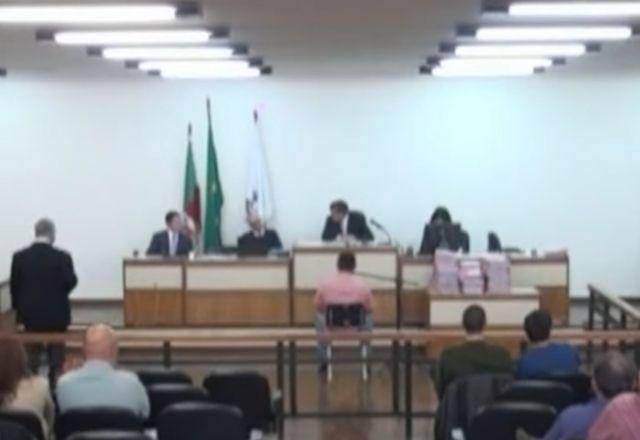Julgamento do caso tem mais de 19 mil páginas no processo que vai ser analisado | SBT