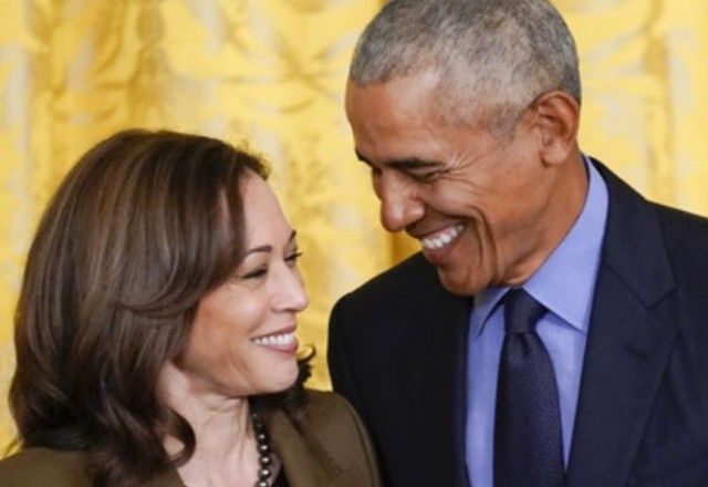 Kamala Harris tem apoio do casal Barack e Michelle Obama para ser o nome do Partido Democrata nas eleições de 2024 | Reprodução/X/Twitter