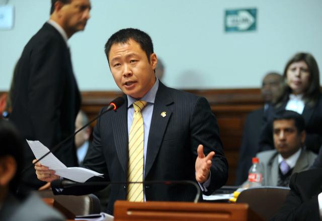 Kenji assumiu a liderança politica e foi eleito um dos deputados mais votados do país | Flick
