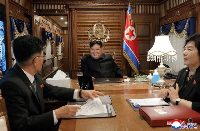 Kim Jong-un cruza fronteira com a China de trem para participar de comemoração | KCNA via REUTERS