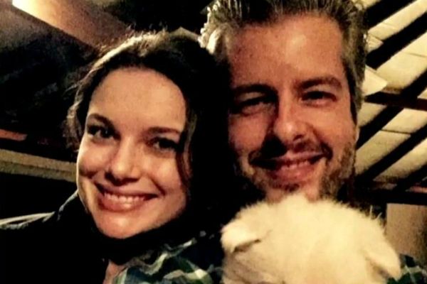 Laudo afirma que mulher do cantor sertanejo Victor não sofreu lesão corporal Laudo afirma que mulher do cantor sertanejo Victor não sofreu lesão corporal