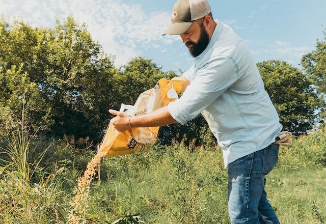 A relação entre uso de agrotóxicos e problemas de saúde em agricultores A relação entre uso de agrotóxicos e problemas de saúde em agricultores