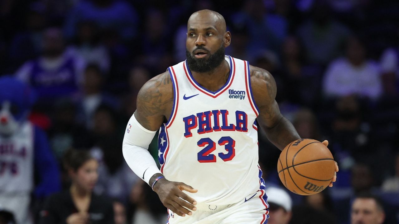 Trump acusa LeBron James de desrespeitar hino dos EUA