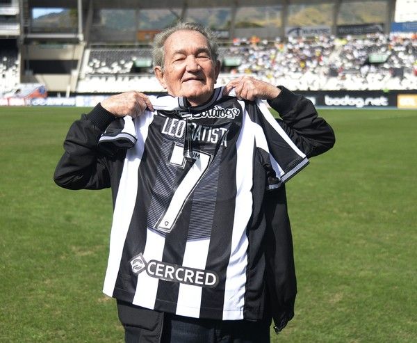 Léo Batista recebe homenagens de clubes brasileiros | Foto: André Durão 