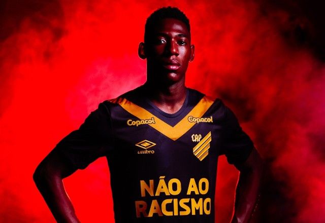 Léo Pelé foi alvo de ofensas racistas em clássico contra o Coritiba | Divulgação/Athletico