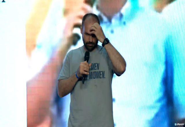 "Se Lula voltar, ele vai se vingar", diz Eduardo Bolsonaro nos EUA