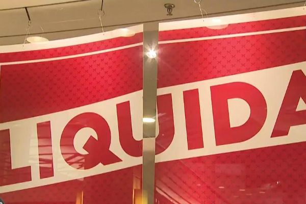 Liquidações de inverno movimentam o comércio Liquidações de inverno movimentam o comércio