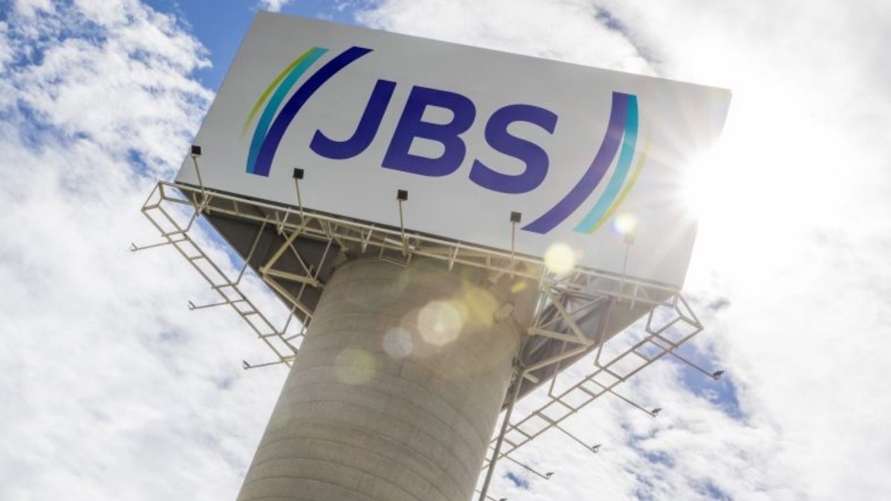 JBS fatura US$ 24 bilhões e tem receita líquida recorde JBS fatura US$ 24 bilhões e tem receita líquida recorde