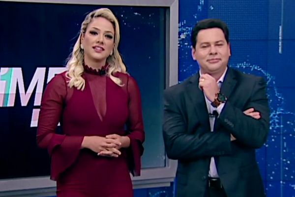 Lorrane Cabral, da TV Jangadeiro, visita o Marcão do Povo