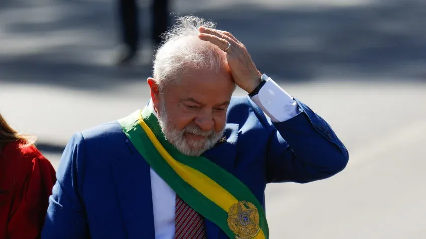 Poder Expresso: Em meio a alta de preços, Lula enfrenta queda de aprovação