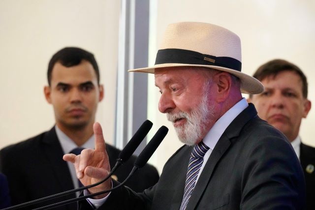 Lula elogia acordo para dívida dos estados e chama governadores de ingratos