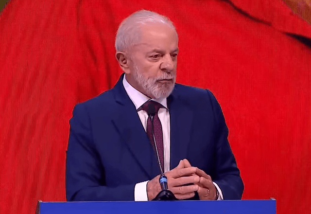 Lula discursou no evento "O Brasil Dando a Volta por Cima" e falou em reação ao "tarifaço" de Trump | Reprodução/YouTube